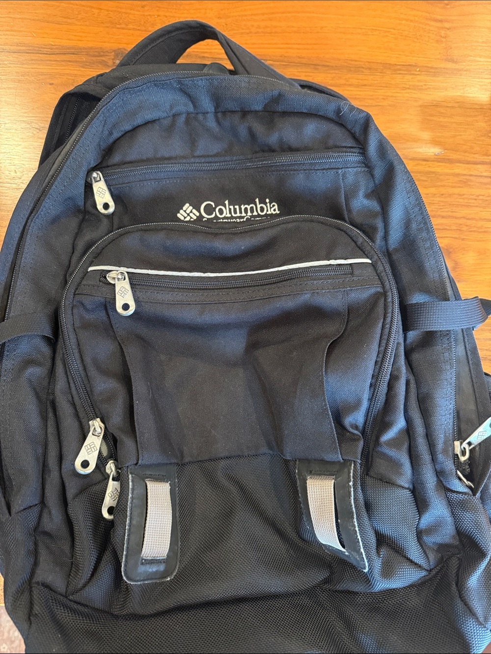 Columbia Black Men's Backpack with Silver Zipper Accents